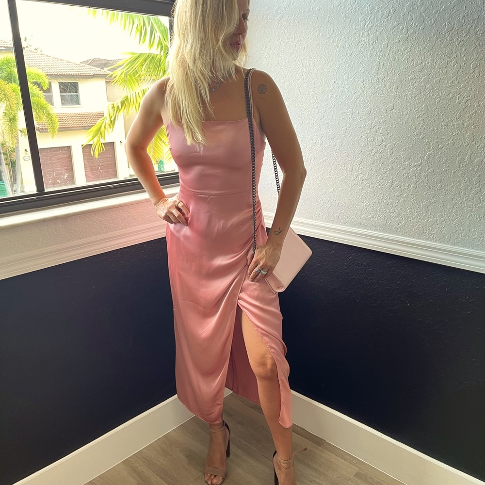 Dress pink - elegant and beautiful material ; Size Small